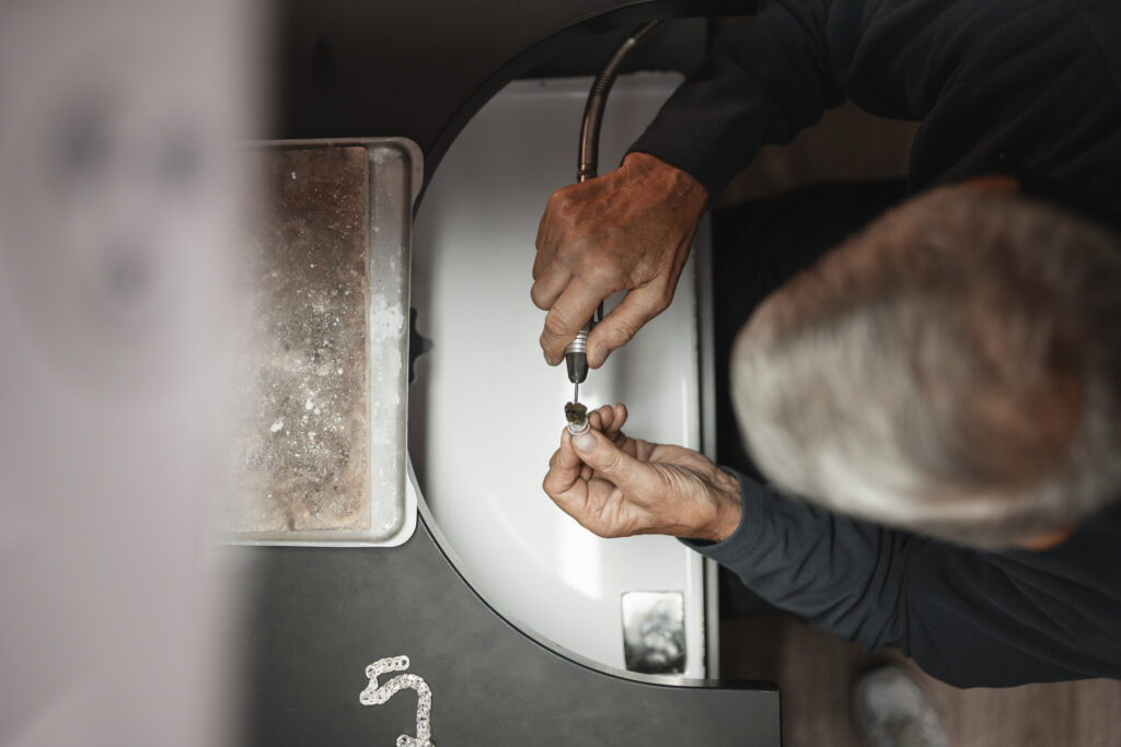 Complete Guide to Water Leak Repair in Dubai for Businesses